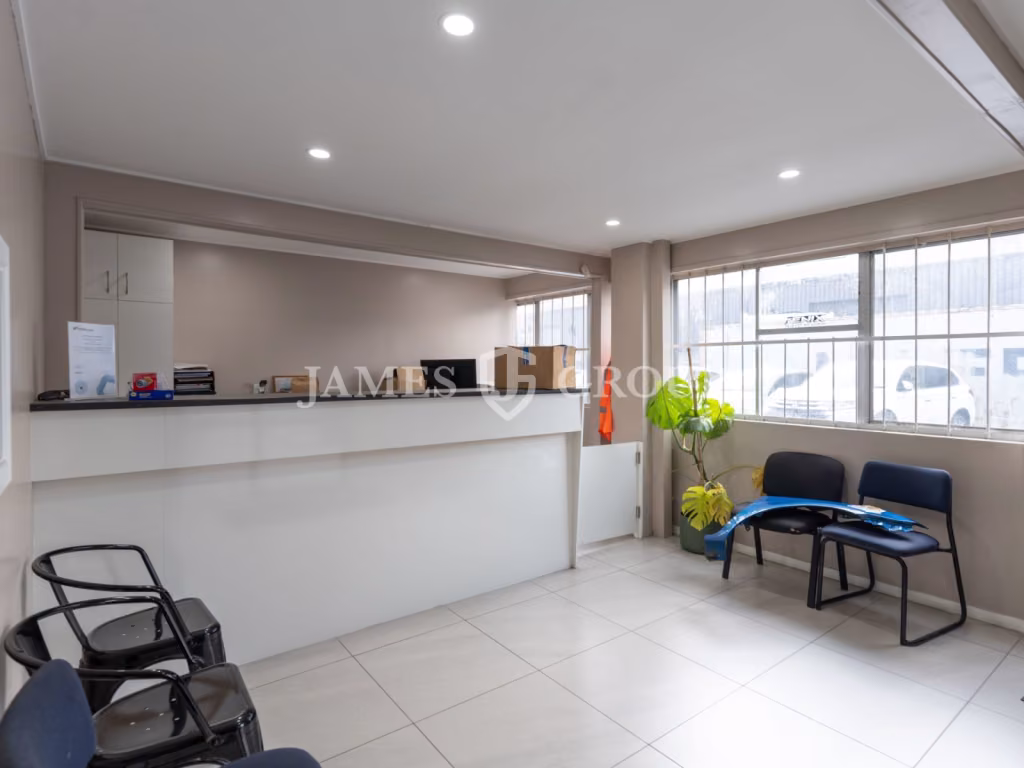 Versatile 397sqm Warehouse | Automotive Friendly