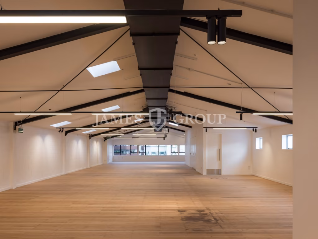 Refurbished Office And Warehouse In Prime Grafton