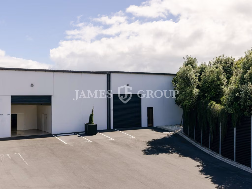 620m² A-grade Penrose Unit | Motorway Profile