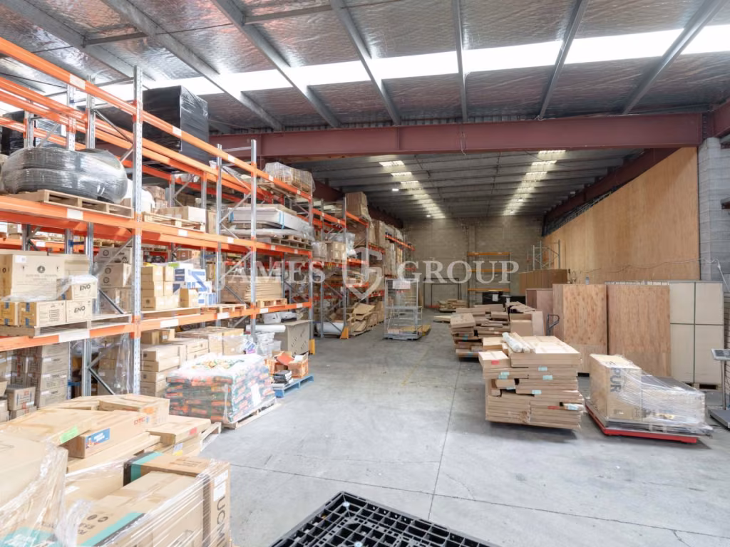 Medium Stud Industrial With Maf-approved Yard