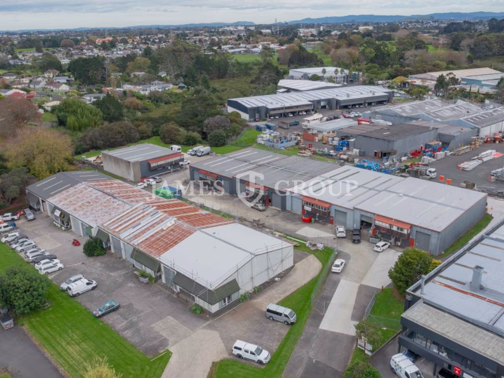 Secure Industrial Unit In Drive-around Complex