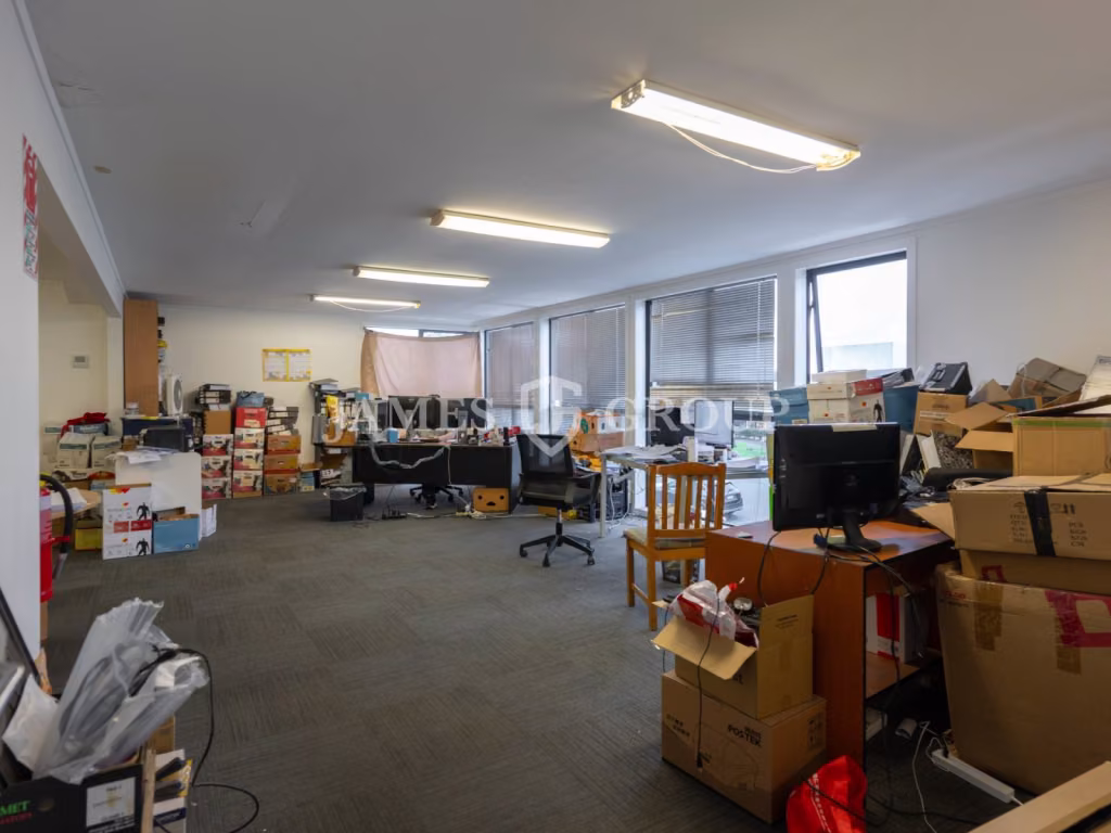 1,250m² High Stud Rosebank Warehouse + Yard