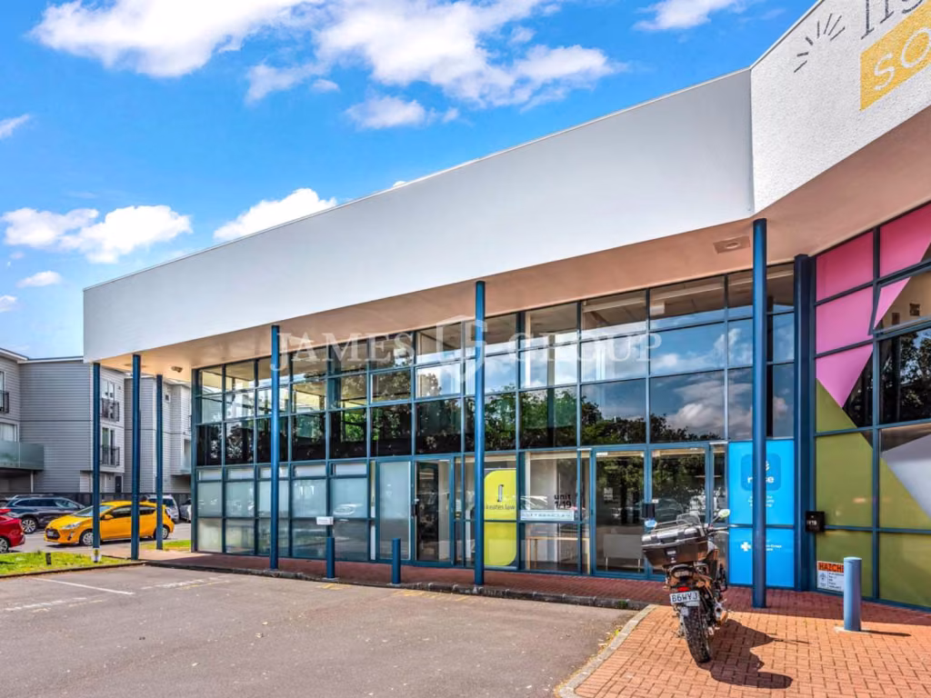 Cost Effective Mount Eden Office With Parks