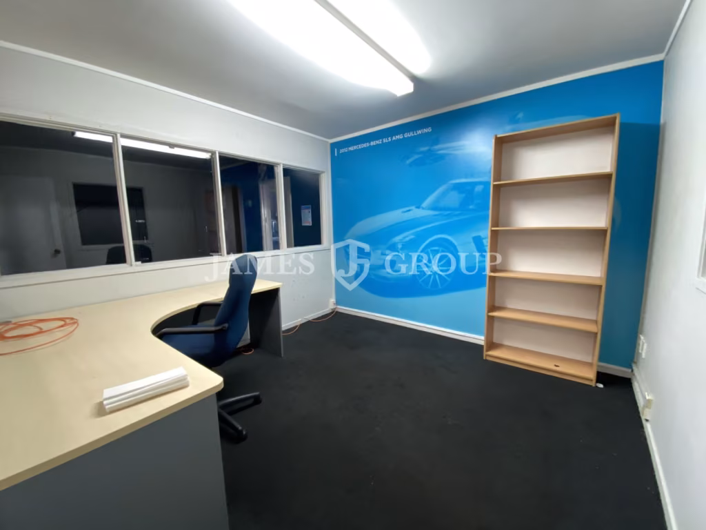 High Profile 1,496m² Penrose Industrial