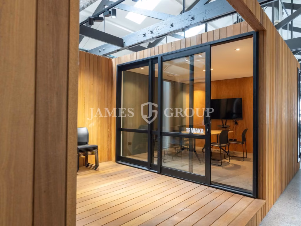 425m² Kingsland Office – Prime Location