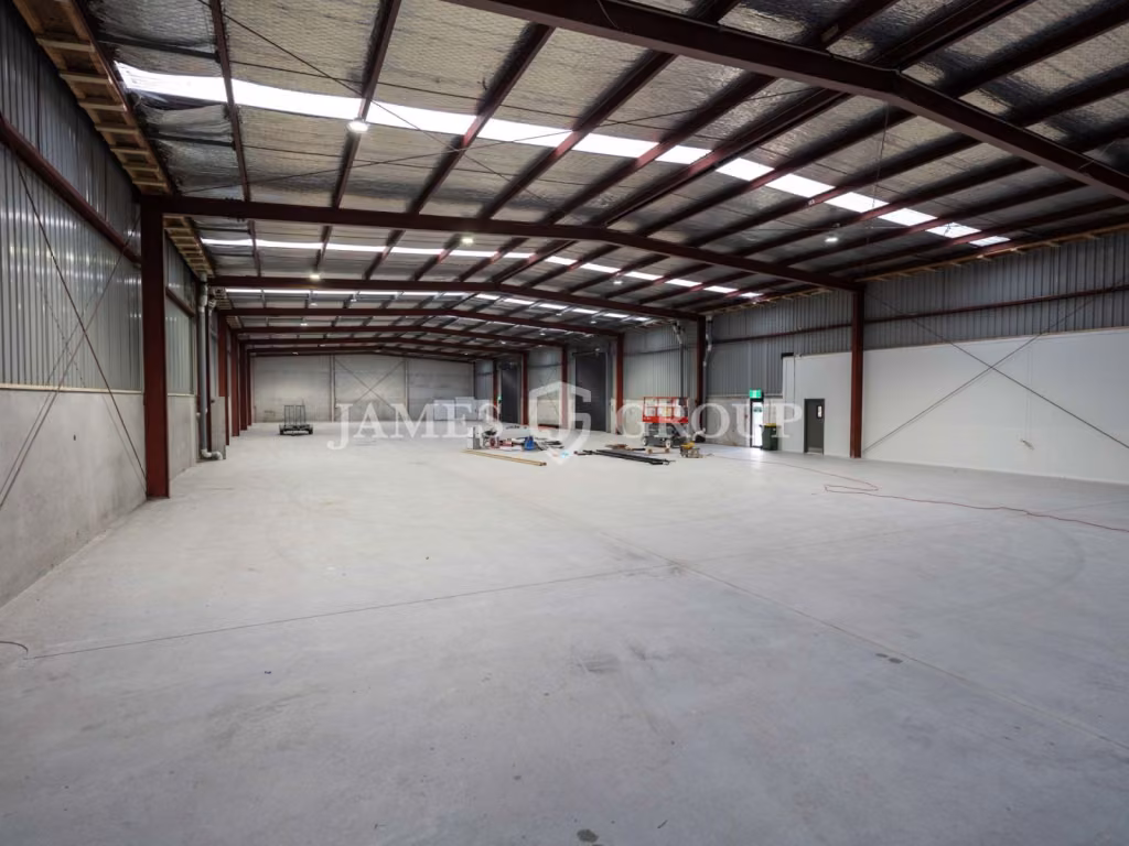 A-grade 1,601m² | Supreme Highway Visibility