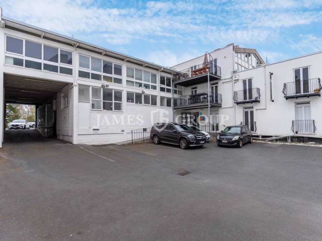 Secure Your Position On Ponsonby Road