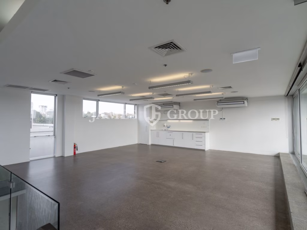 Central On Centre | Modern 161sqm Office