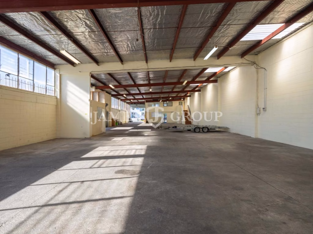 Rosebank Warehouse + Front Parking + Rear Yard