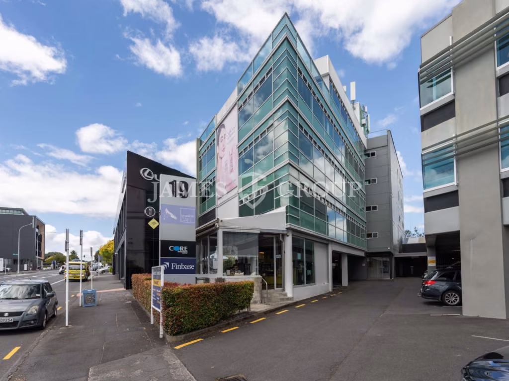Well-presented Epsom Office Available Now