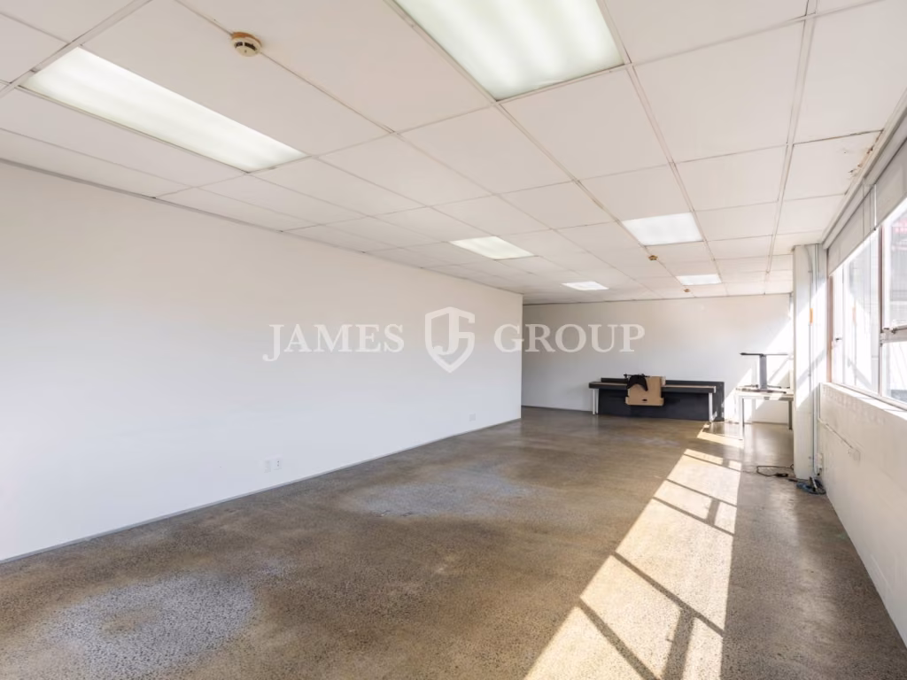 Practical Office In Prime Location