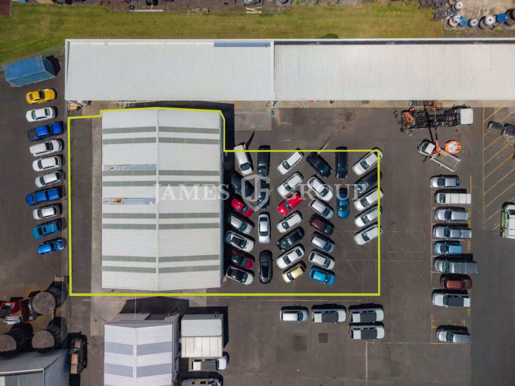 Warehouse & Yard Combo W/out The Price Tag