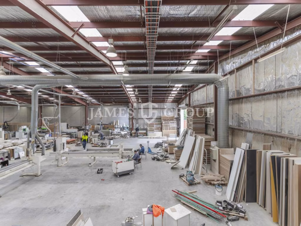 Premium Corner Site Warehouse + Large Secure Yard