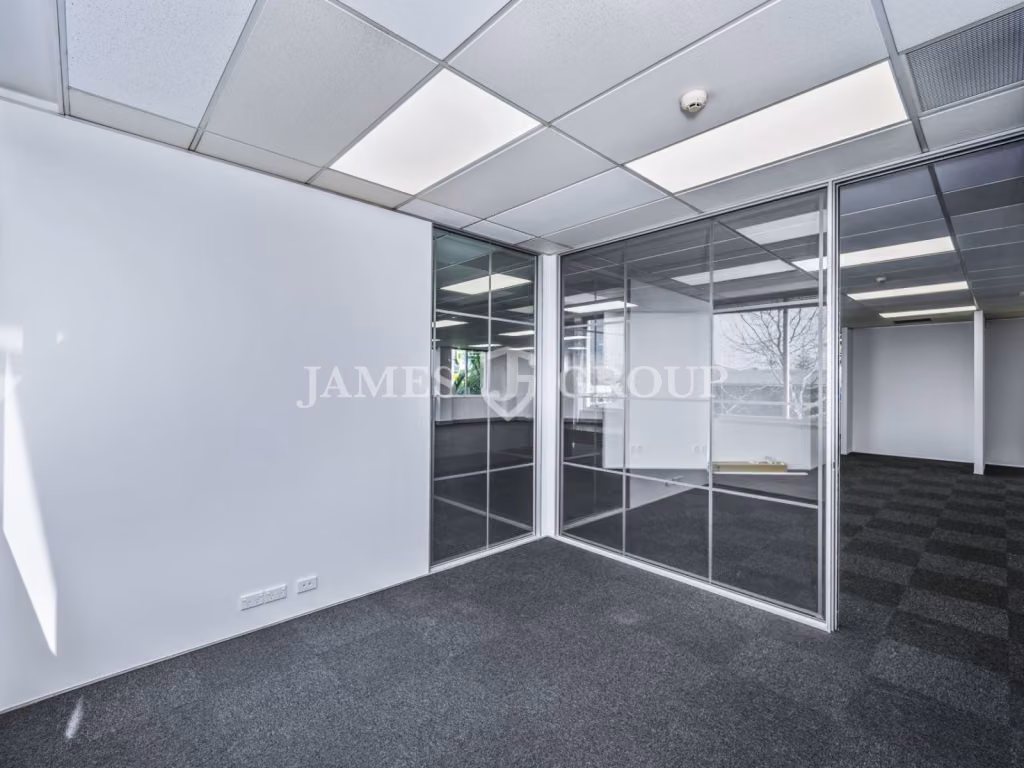 Ellerslie Office Hq – 356m² + 20 Car Parks