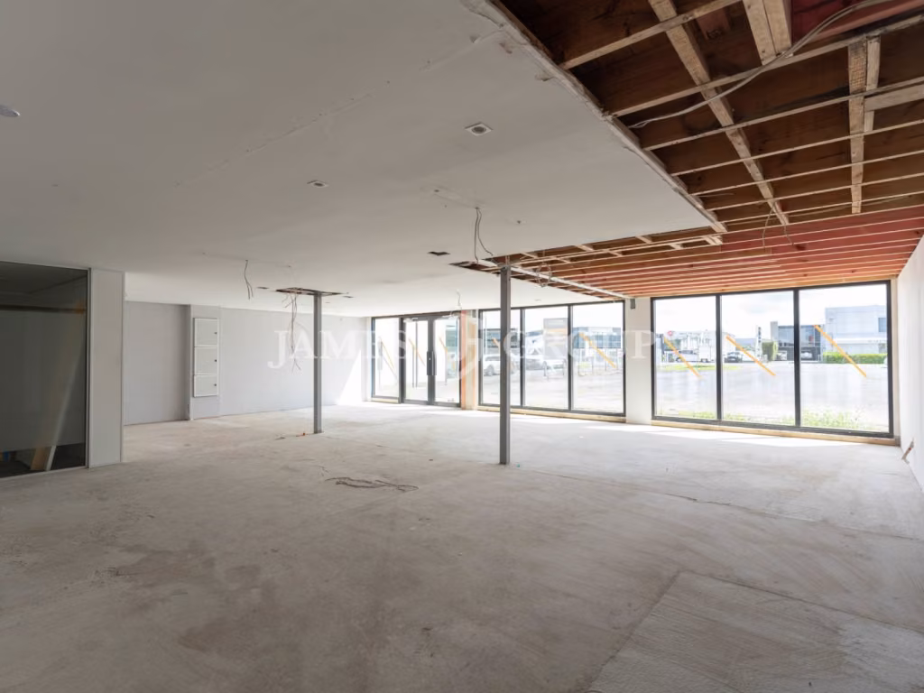 Refurbished Rosebank High Stud Warehouse