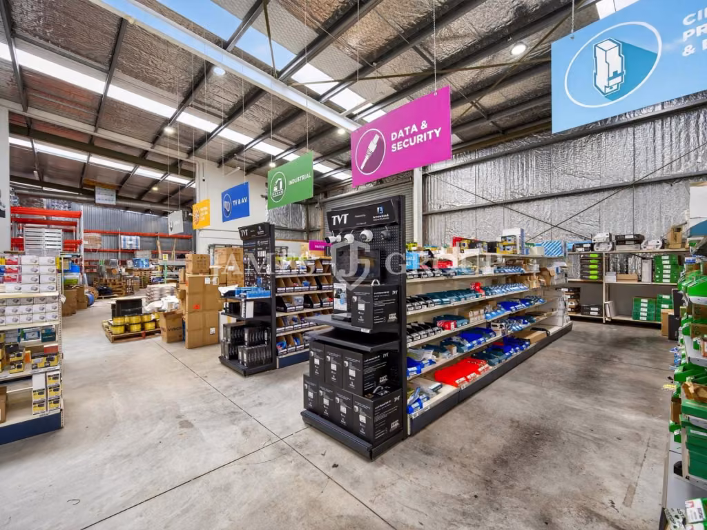 Expansive Warehouse With Office Space