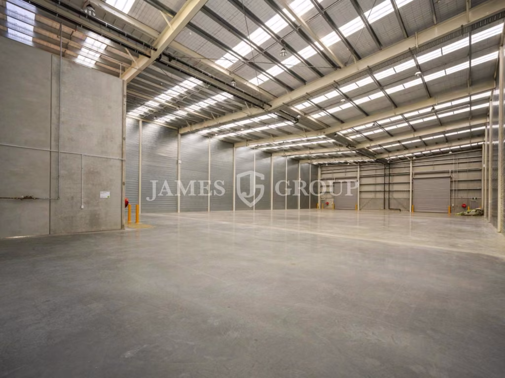 High-profile A-grade Warehouse | + 22 Carparks