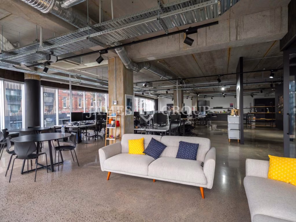 Versatile Office With Outdoor Deck On K Road