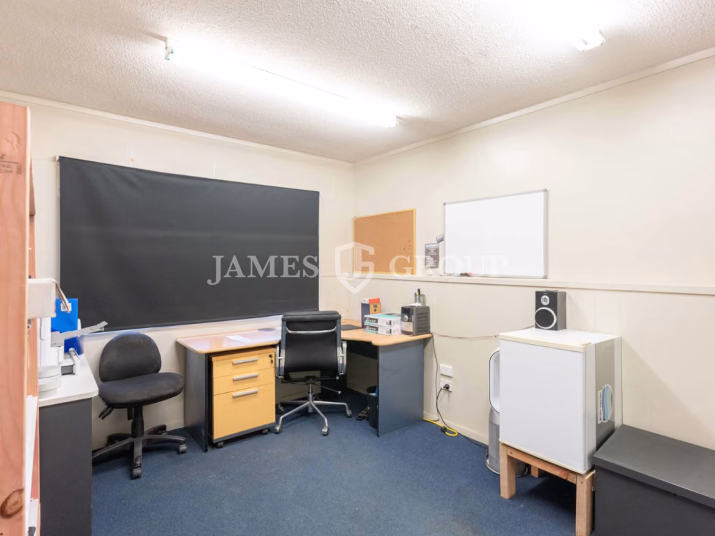 Affordable 171sqm Industrial Unit