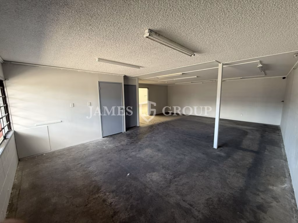Freshly Refurbished Unit In Central East Tamaki