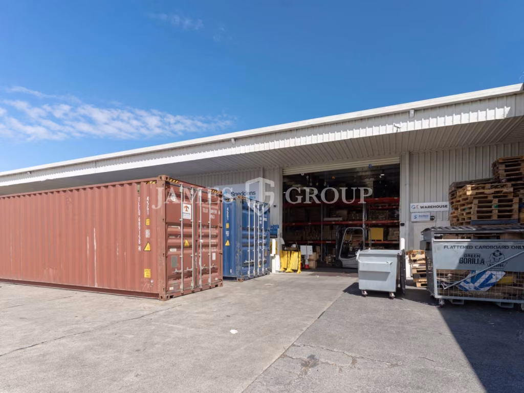 Medium Stud Industrial With Maf-approved Yard
