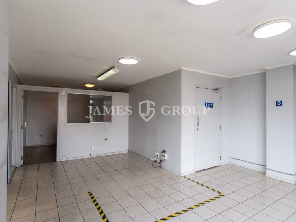 Well-located Industrial With Drive-around Access