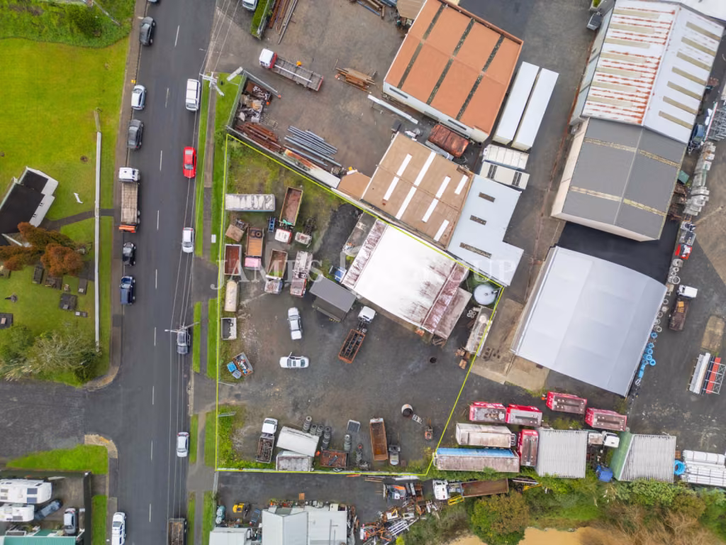 2000m² Secure Yard With Workshop In Drury