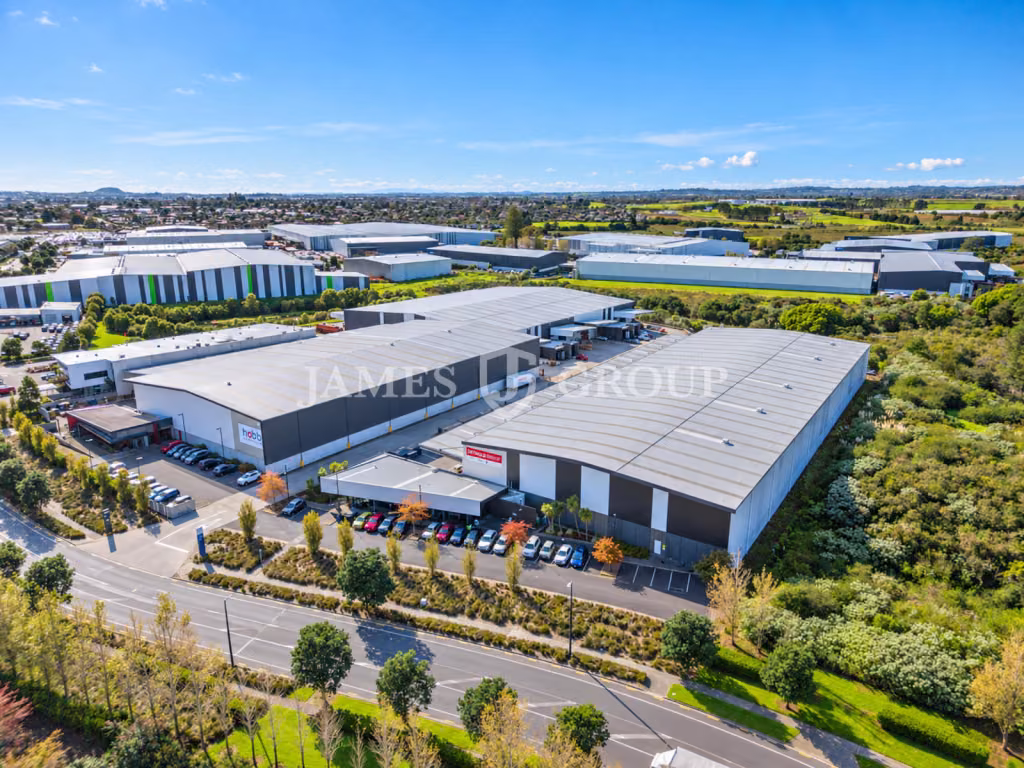 High Stud Airport Oaks Industrial Opportunity