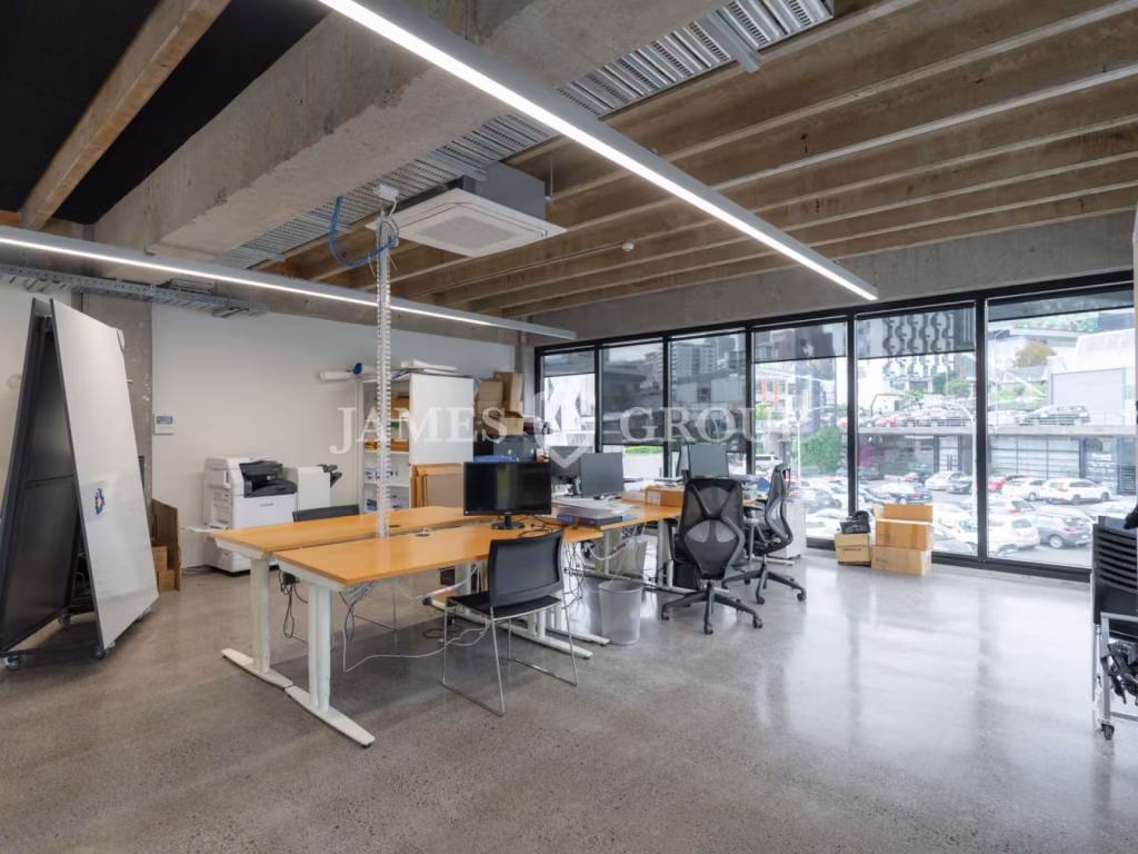346m² Office In Sought-after City Works Depot