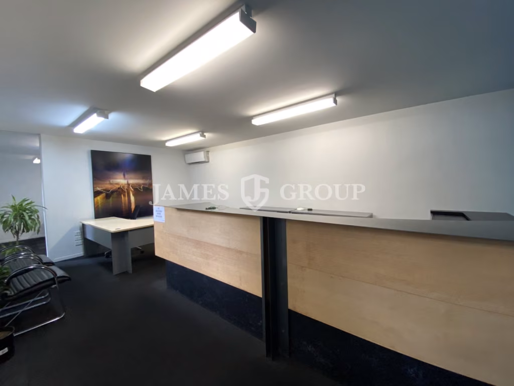 High Profile 1,496m² Penrose Industrial