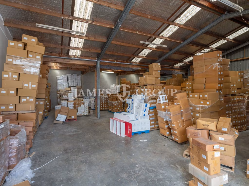 Mangere Industrial With Room To Grow