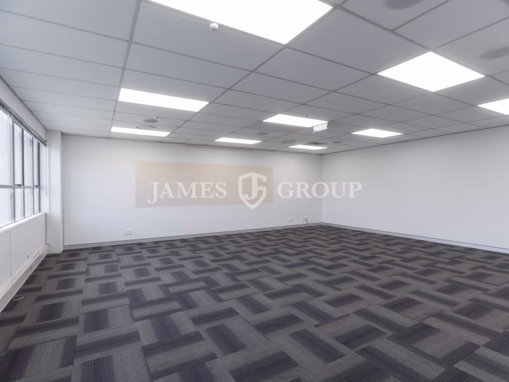 82m² Open-plan Office In Prime City Fringe Spot