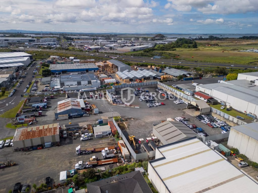 Industrial Yard With Workshop & Wash Bay