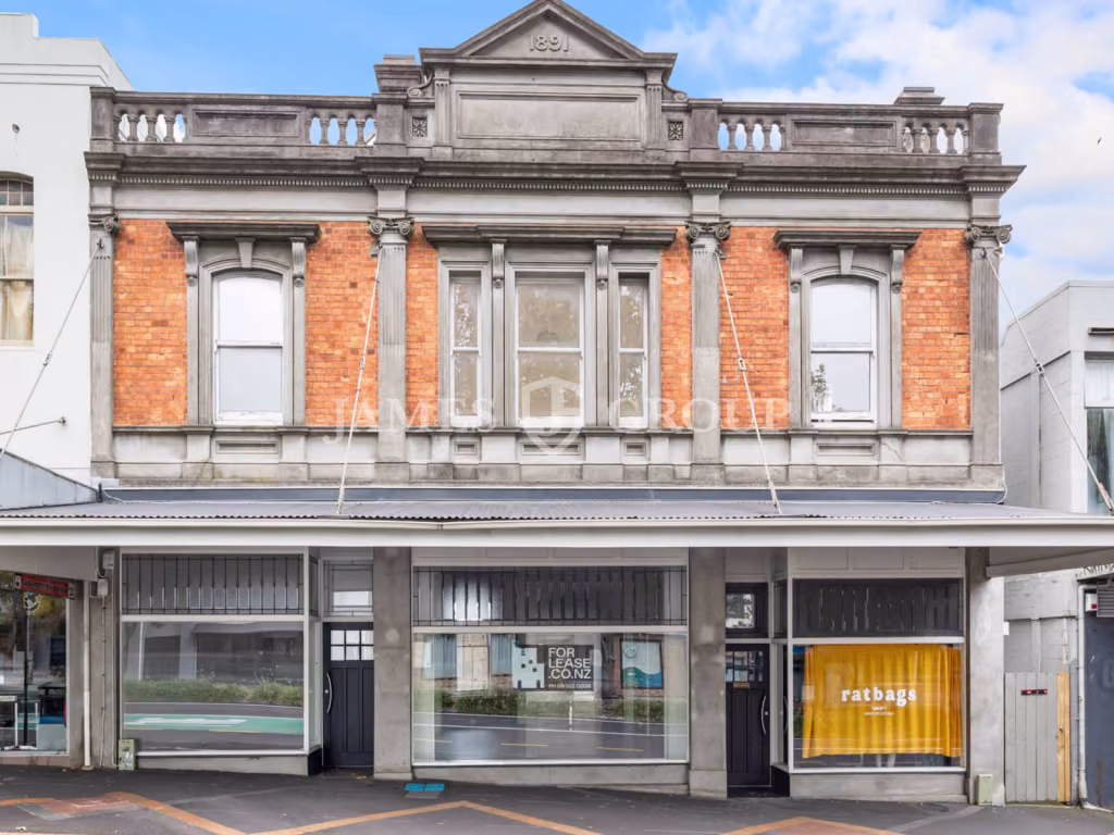 Retail Opportunity In Busy City Fringe Location