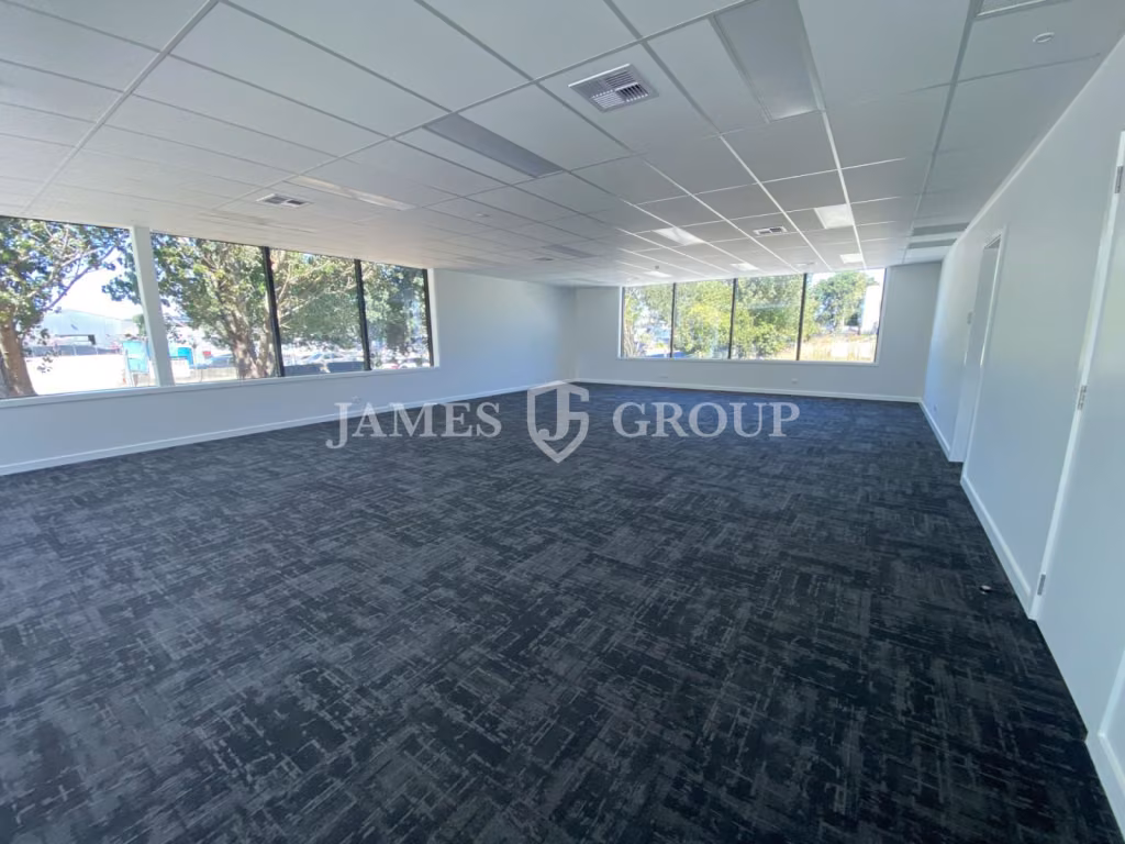 Brand New High-stud Unit – Drive-through Access