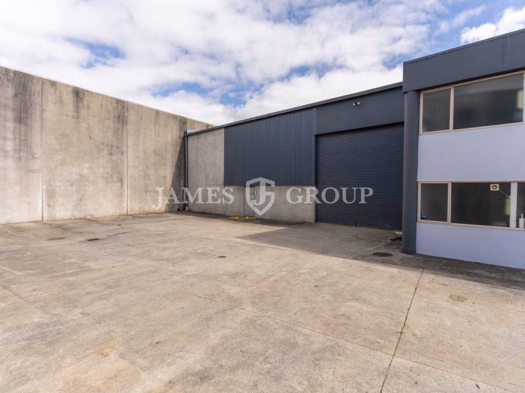 1,166m² Industrial Facility With Minimal Office