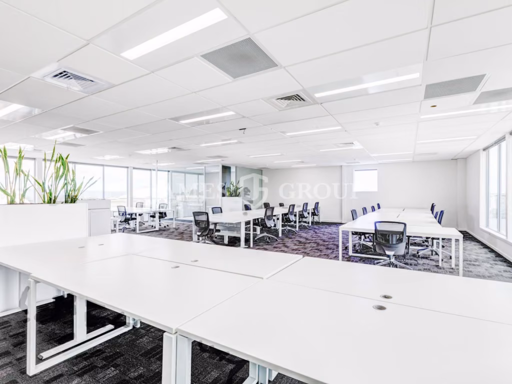 648m² Office With Fit-out & Easy Access