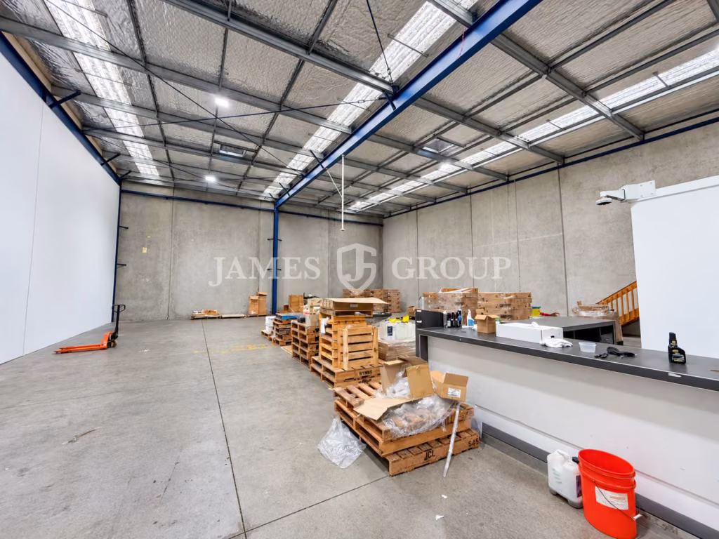 High Profile East Tamaki Industrial Unit | 617m²