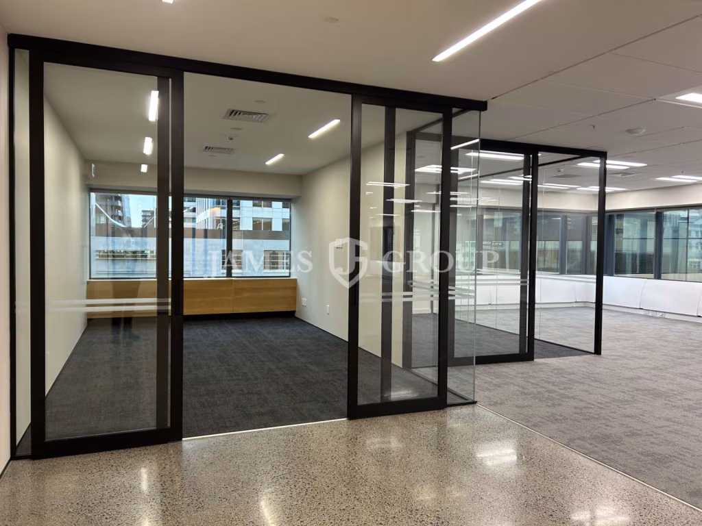 Modern Corner Office – Shortland Street