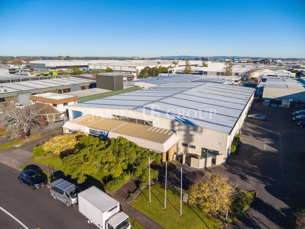 Versatile Industrial Warehouse | 1,502m²