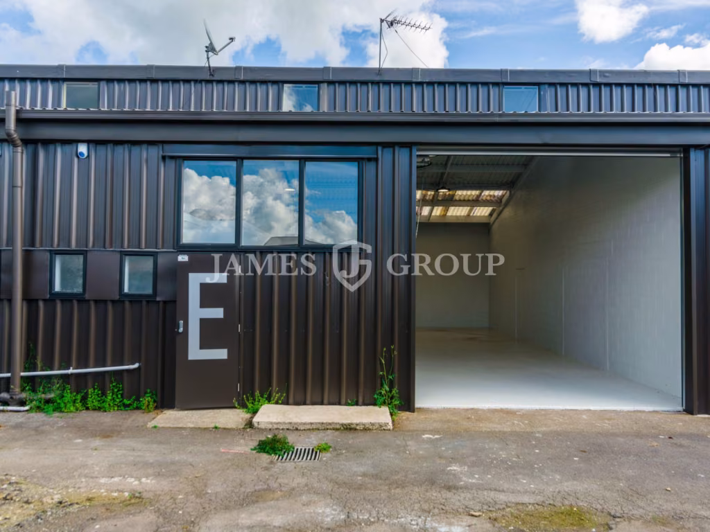 Affordable 122m² Industrial Unit