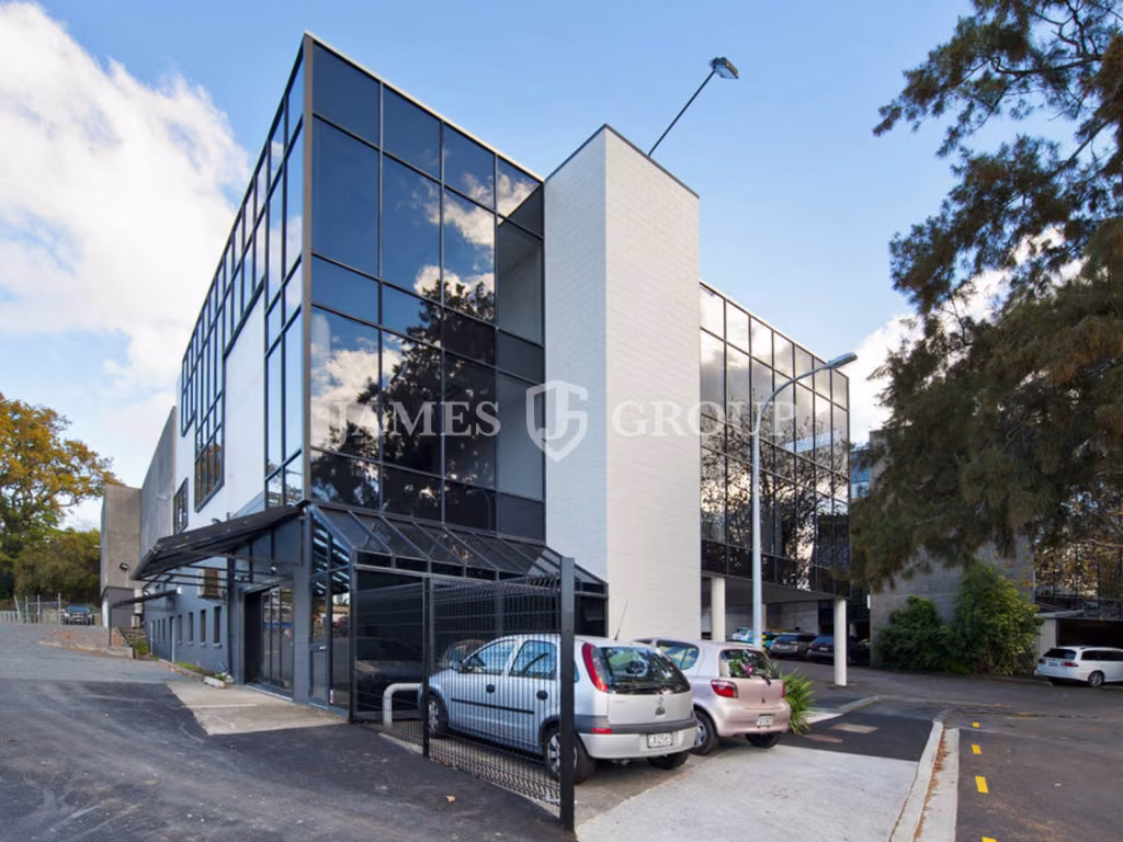 Iconic Franklin Road Office