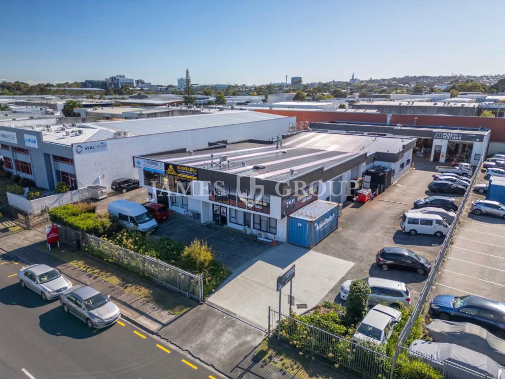 Vacant Bite-sized Wiri Unit | For Sale Or Lease