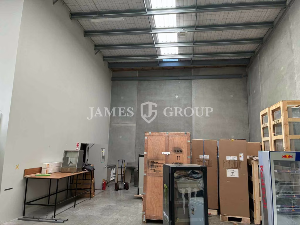 Modern 408sqm A-grade Airport Unit | Available Now