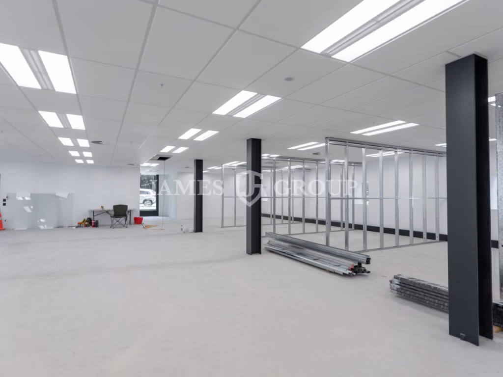 High Profile Character Office + Great Incentives