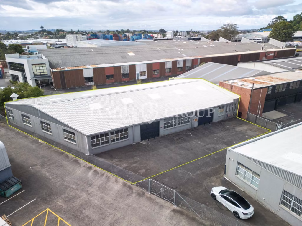 958m² Functional Warehouse + Yard