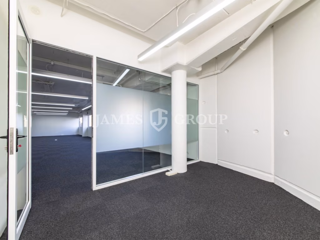Polished Parnell Office With Meeting Rooms