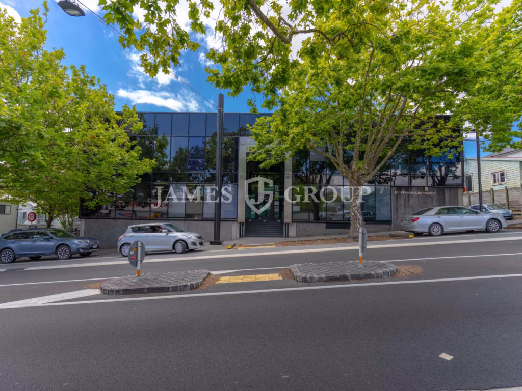 Top Floor Flexible Options Franklin Road