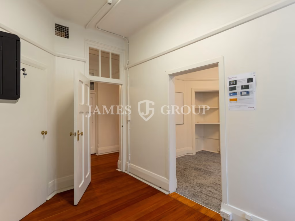 Versatile Ground Floor Space With Wooden Floors