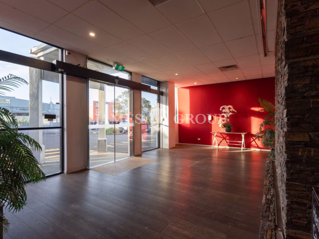 738m² Prime City Fringe Office